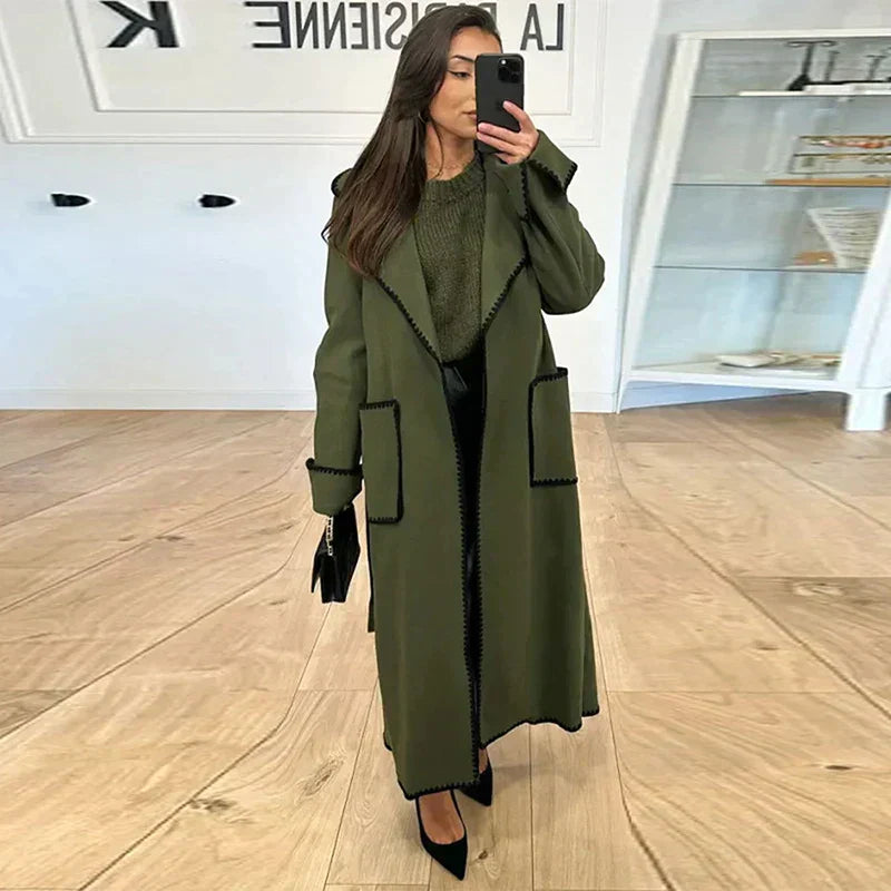 Langer Damenmantel mit Kontrastnähten – Viviane