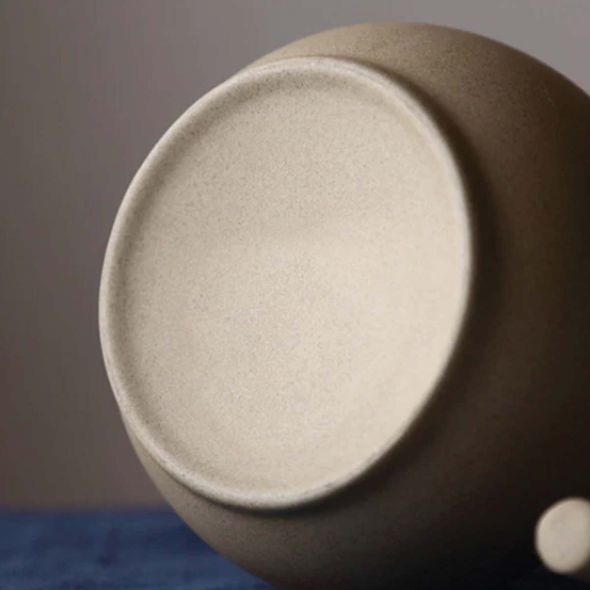 Handgefertigte Keramikkrüge | Modernes organisches Trinkgeschirr