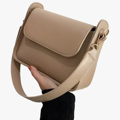 Quinn | Mini-Pochette aus PU-Kunstleder 2024