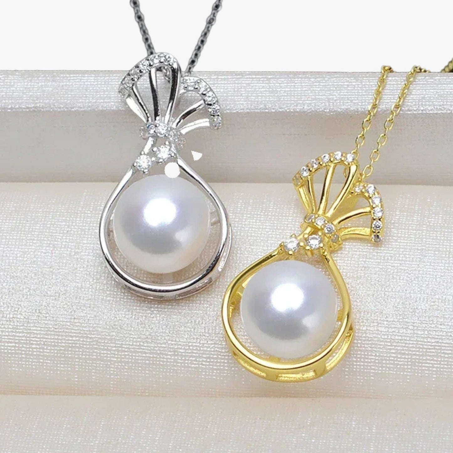 Elina | Kette und Tasche mit Imitationsperle Einzigartige Eleganz für besondere Anlässe