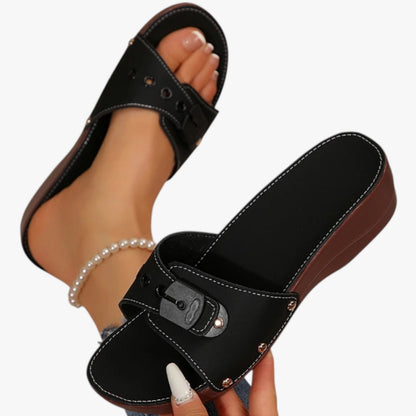 Cassandra | Sommerliche Eleganz und weicher Komfort bei jedem Schritt