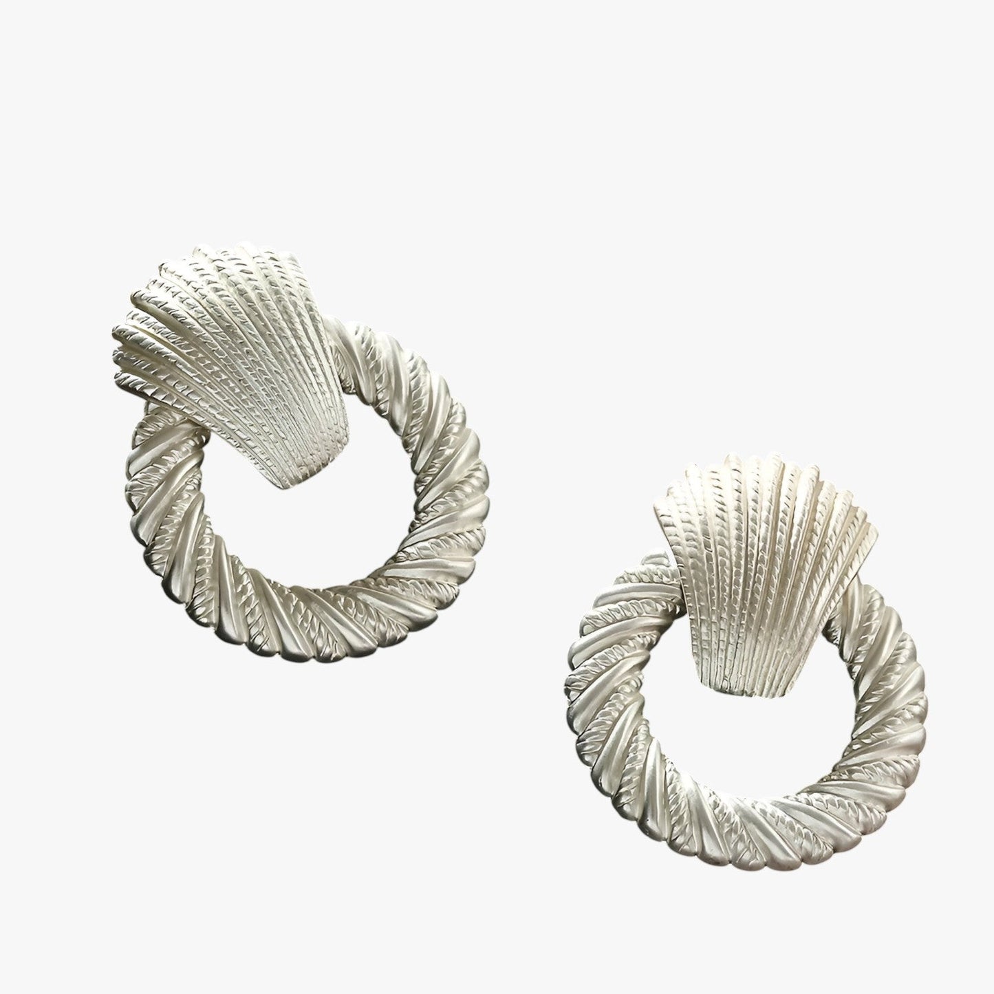 Irene | Eleganz ohne Piercing – Clip-On-Hängeohrringe