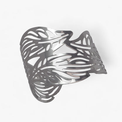 Armband aus Edelstahl mit Blattmotiv - Verleiht Ihrem Alltag Eleganz
