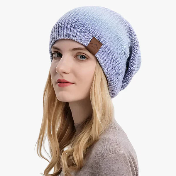 Bunte Plüschstrickmütze - Gemütlich und Modisch