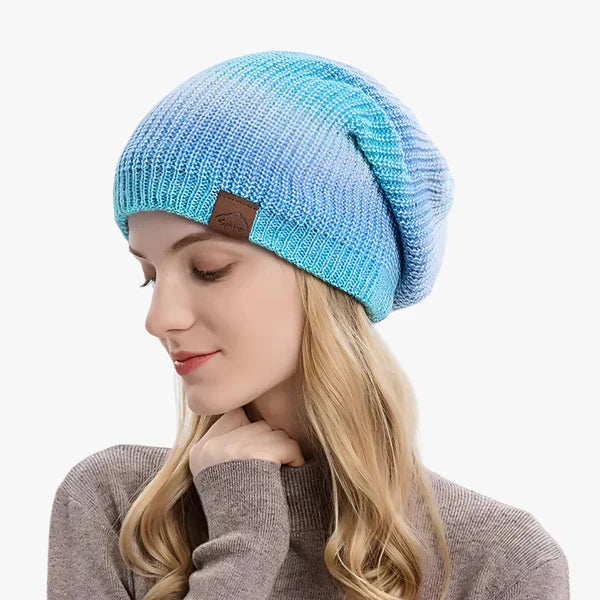 Bunte Plüschstrickmütze - Gemütlich und Modisch