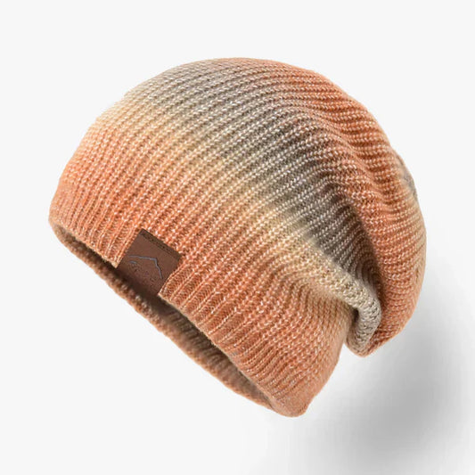 Bunte Plüschstrickmütze - Gemütlich und Modisch
