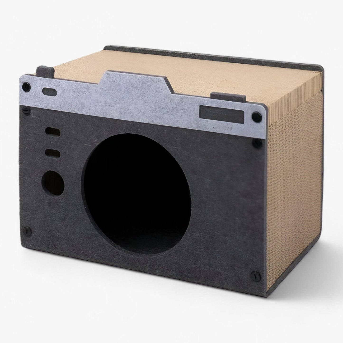 Kratz- und Ruheplatz für Katzen - Perfekte Kombination aus Komfort und Spiel