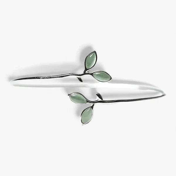 Silberarmband Bangle mit Grünem Blatt - Naturinspirierte Eleganz