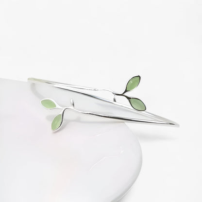 Jade | Armreif - Verleihe deinem Look einen Hauch subtiler Blatt-Eleganz