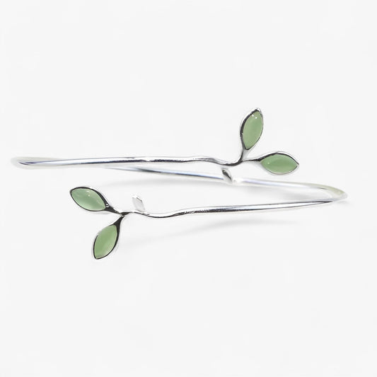 Jade | Armreif - Verleihe deinem Look einen Hauch subtiler Blatt-Eleganz