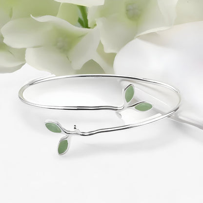 Jade | Armreif - Verleihe deinem Look einen Hauch subtiler Blatt-Eleganz