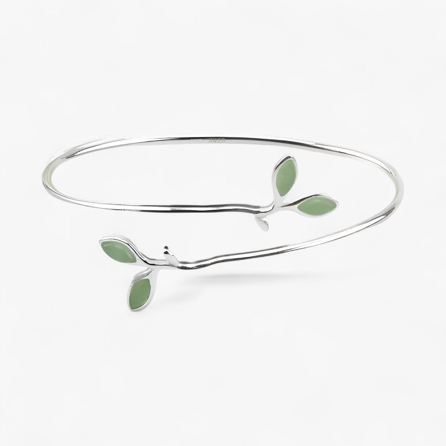 Jade | Armreif - Verleihe deinem Look einen Hauch subtiler Blatt-Eleganz