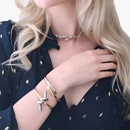 Einfaches Goldenes Manschettenarmband - Müheloser Chic