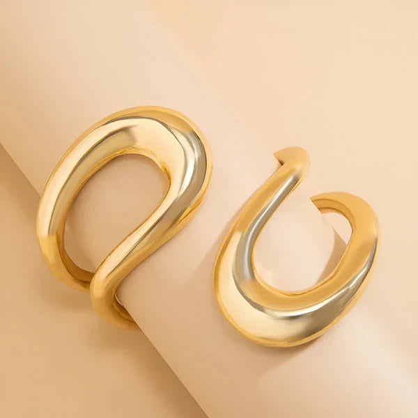 Metall-Feder-Manschettenarmband - Leicht und Elegant