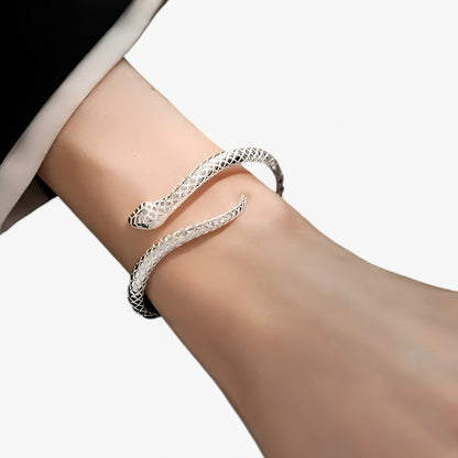 Schlangenarmband – Charm & elegantes Silber