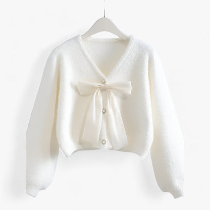 Süßer rosa Cardigan - Kuschelige Schichten mit raffinierten Akzenten