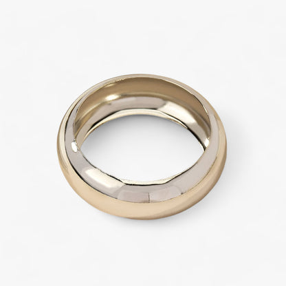 Breites, glattes Armband - Raffinierter Alltagslook
