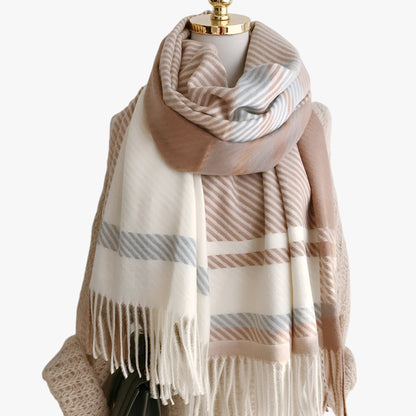 Vintage kariertes Tuch - Eleganter und bequemer Schal