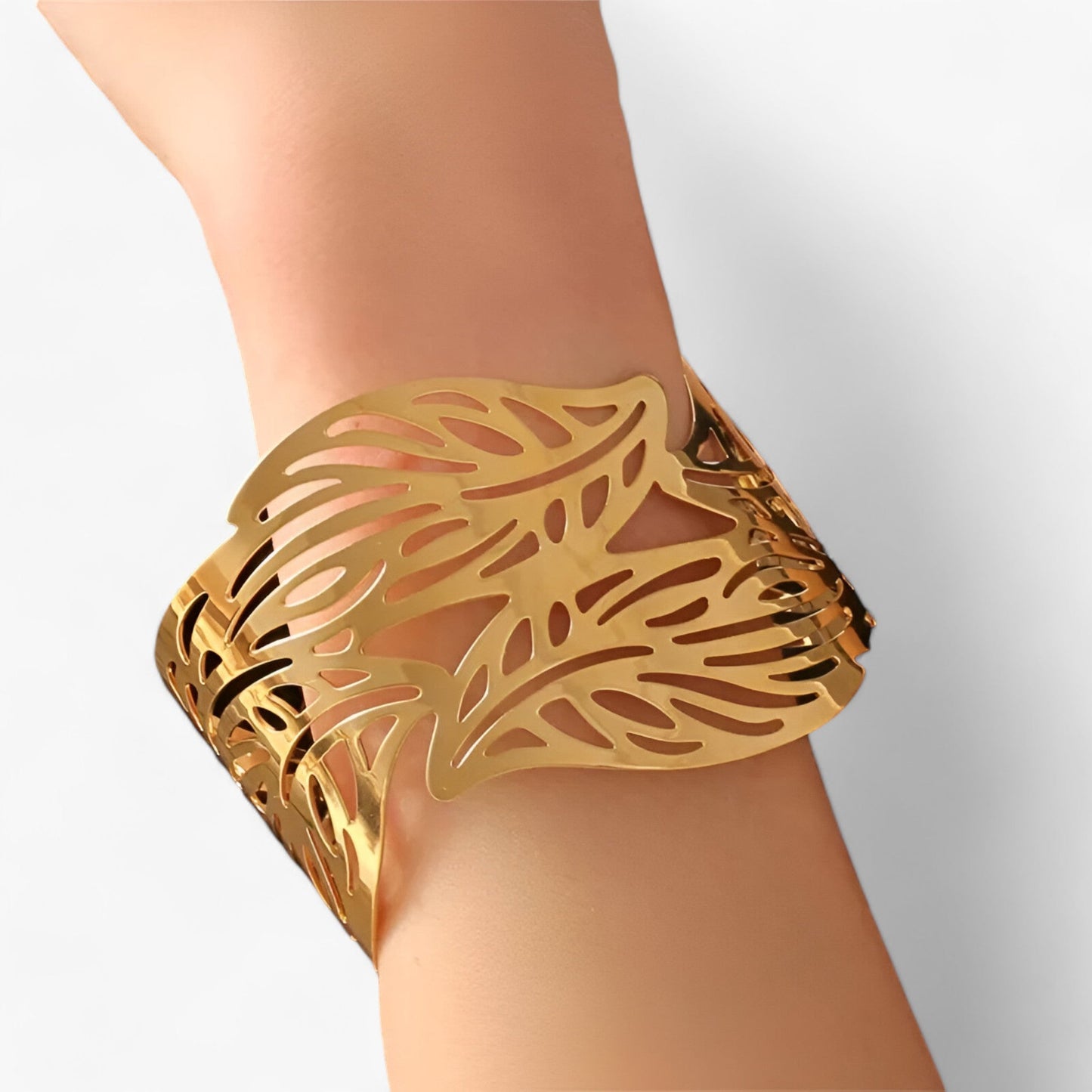 Armband aus Edelstahl mit Blattmotiv - Verleiht Ihrem Alltag Eleganz
