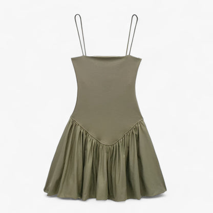 Modisches Minikleid - Vielseitig und elegant für warme Tage