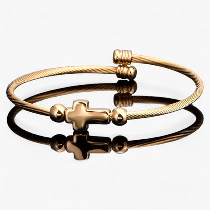 Kreuzarmband - Elegant und hypoallergen