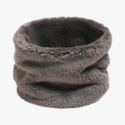 Unendlicher Schal aus Faux-Fur - Sanfte Wärme für kalte Tage