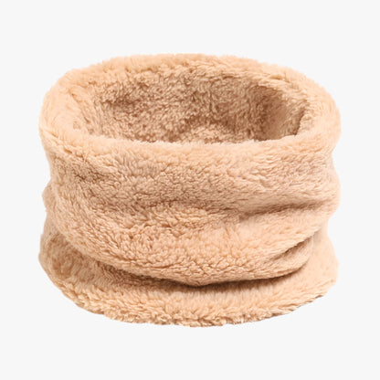 Unendlicher Schal aus Faux-Fur - Sanfte Wärme für kalte Tage