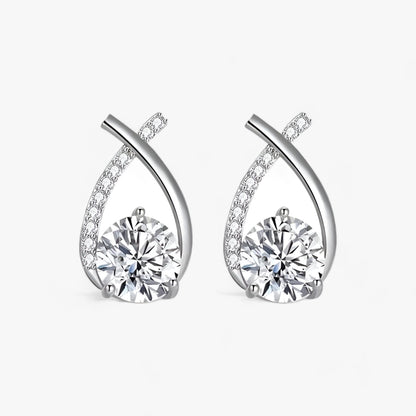 Kreuzsteckerohrringe - Luxuriöse Details für modische Looks