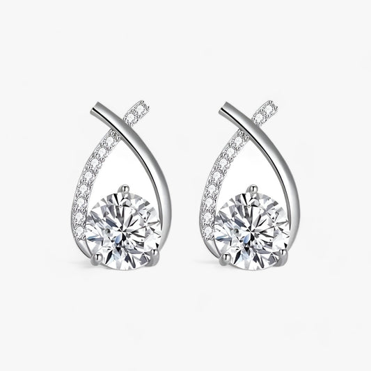 Kreuzsteckerohrringe - Luxuriöse Details für modische Looks