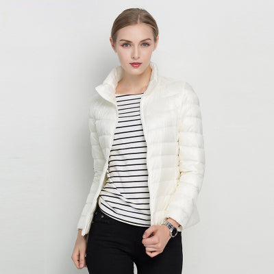 Federleichte Damen Daunenjacke – Alina