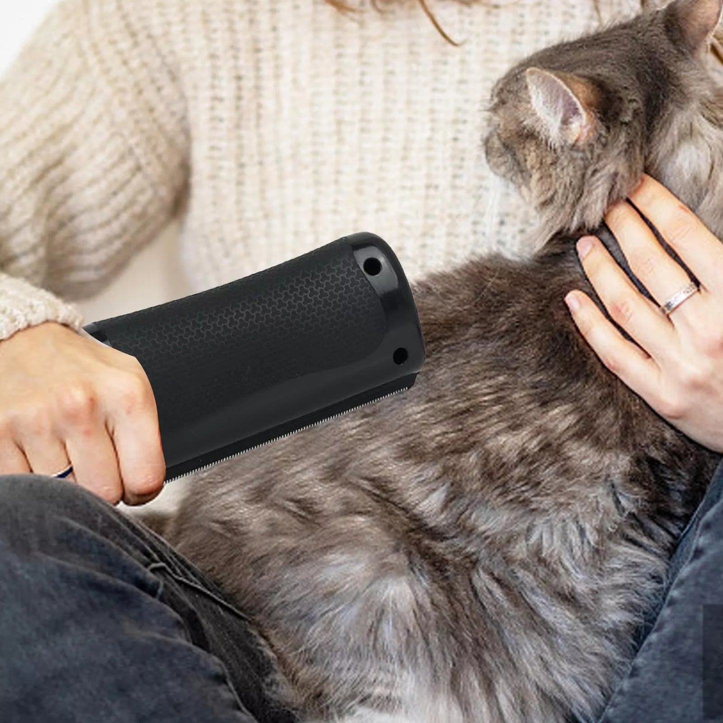 HairSwipe™ - Die Bürste für jeden vierbeinigen Freund!